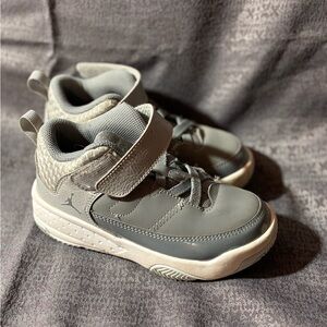 Jordan Kids Gray Sneakers with Strap